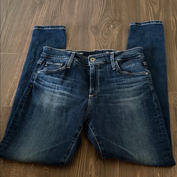 Ag Adriano Goldschmied Denim - Made in Mexico, 98% Cotton, 2% Polyurethane Lightly worn, minimal wear, SZ 28R